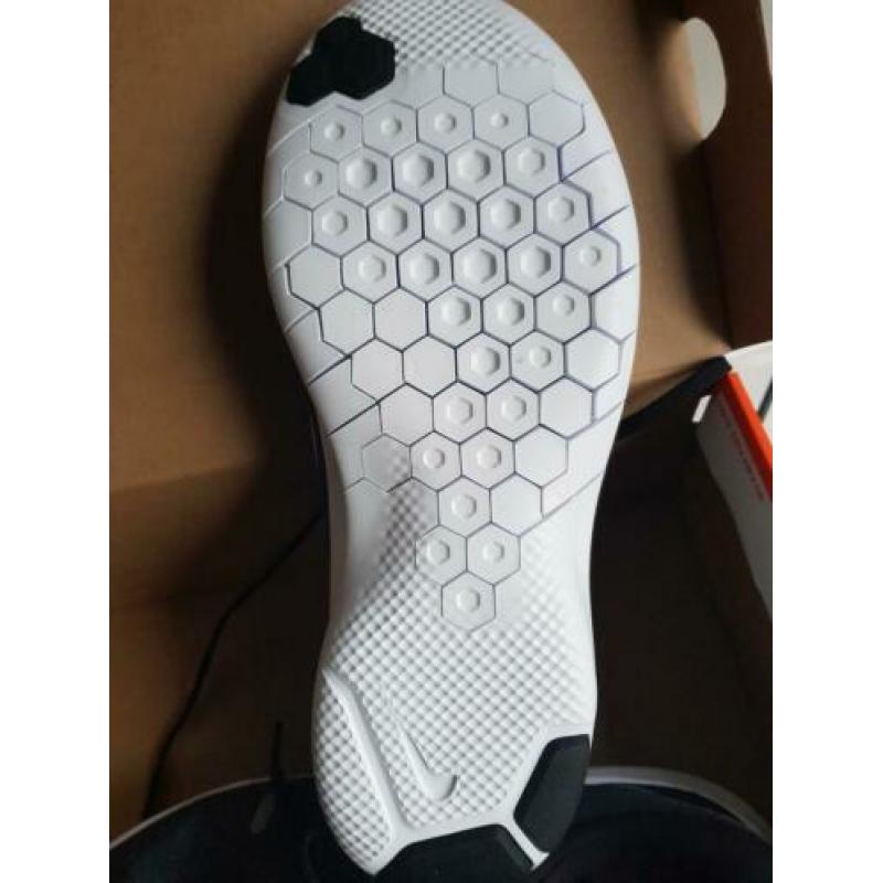 Nike schoenen maat 42