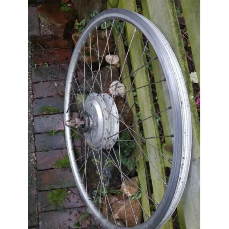 Prima achter weil SPARTA electrische fiets met motor