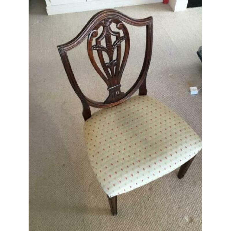 4 hepplewhite eetkamerstoelen