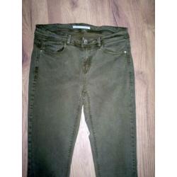 groene ZARA skinny broek mt. 38