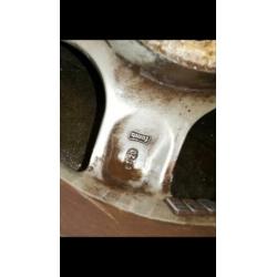 Set Volvo 240-740-940 wielen