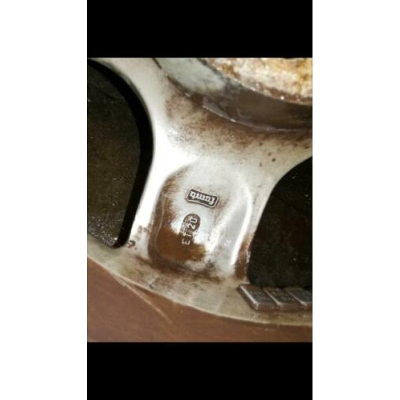 Set Volvo 240-740-940 wielen
