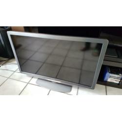 Philips 3 Zijdig Ambilight 40 inch (102 cm) LED Tv 40PFL9705