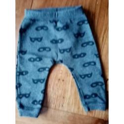 3 broekjes H&M Mt 68