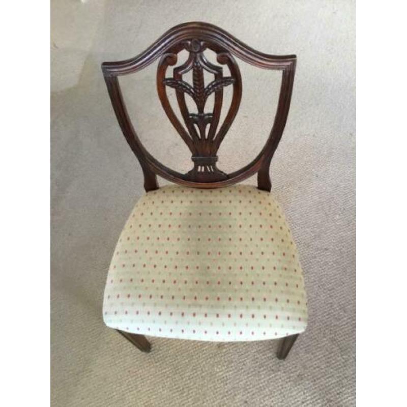 4 hepplewhite eetkamerstoelen