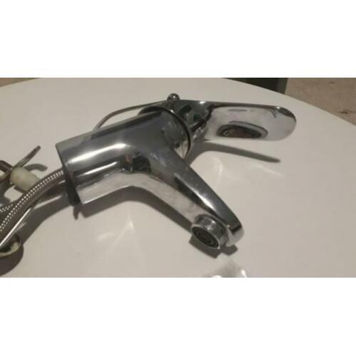 Wastafelkraan met nieuw sifon Grohe