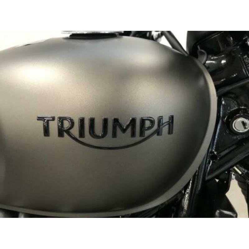 Triumph BONNEVILLE BOBBER BLACK (bj 2020)
