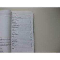 ANWB reisgids Loiredal. 275 blz. (3). Zie andere reisgidsen.