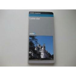 ANWB reisgids Loiredal. 275 blz. (3). Zie andere reisgidsen.