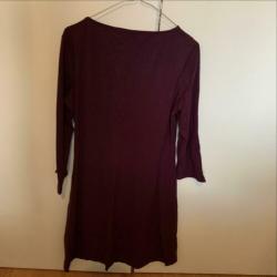 La Dress jurk, model Linda in Maroon