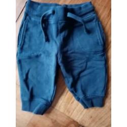 3 broekjes H&M Mt 68