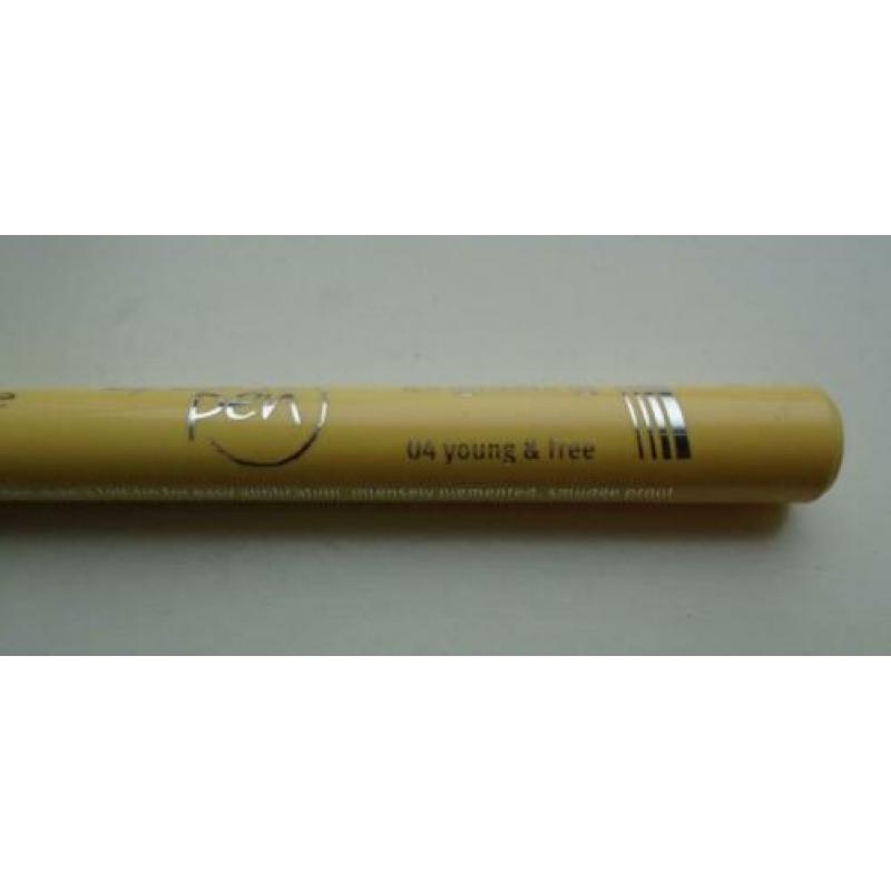 Essence gele eyeliner pen ~NIEUW/ONGEBRUIKT~