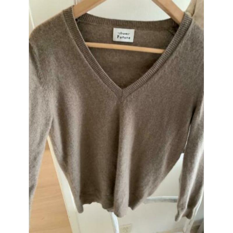 From Future Repeat Cashmere 100% cashmere kasjmier trui