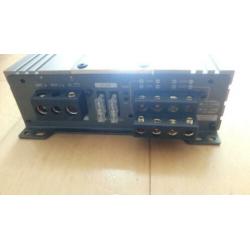 Ground Zero Uranium 4135DX 760w RMS 4ch auto versterker