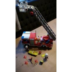 Te koop playmobil brandweer ( ladder ) wagen 4820.