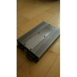 Ground Zero Uranium 4135DX 760w RMS 4ch auto versterker