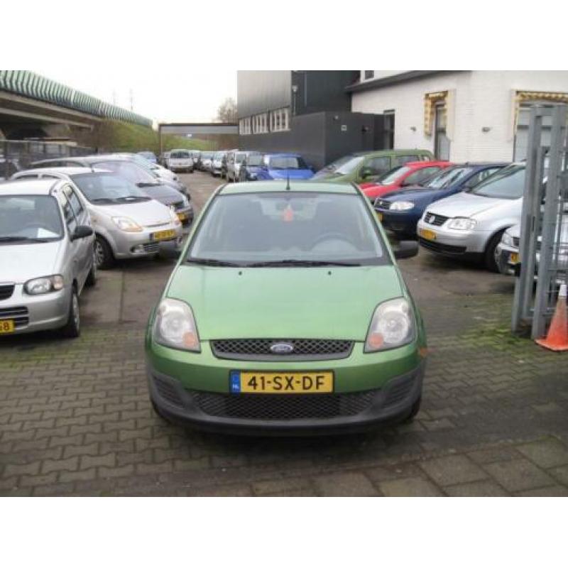 Ford Fiesta 1.3-8V Style st bekr cv airco elek pak nap apk