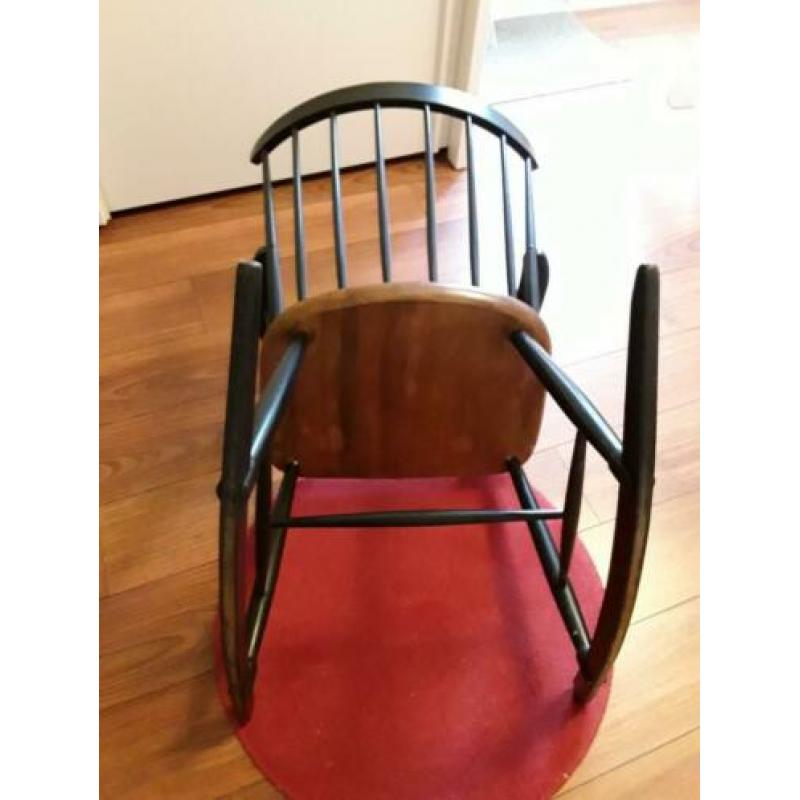 Schommelstoel met spijltjes vintage