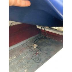 Pilot 420, inclusief trailer,eventueel met 30pk Yamaha.