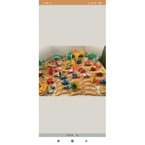 Fisher price bergpas overcompleet, met vele railsen en voert