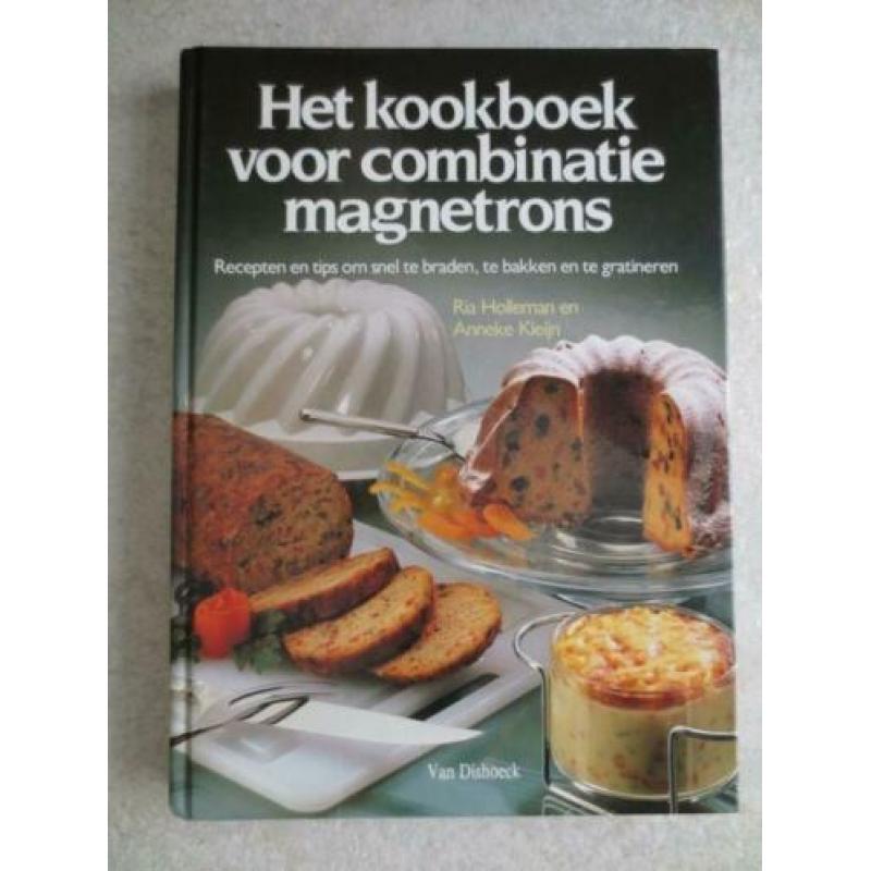 Het kookboek voor combinatie magnetrons; nieuw