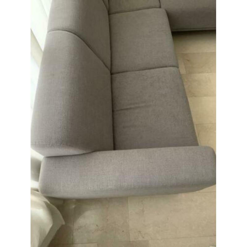 L bank met lounge deel, midden grijs 1 jaar oud