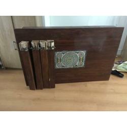 Eettafel aangeboden