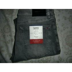 Nieuw Tommy Hilfinger jeans maat 34-32 grijze broek.