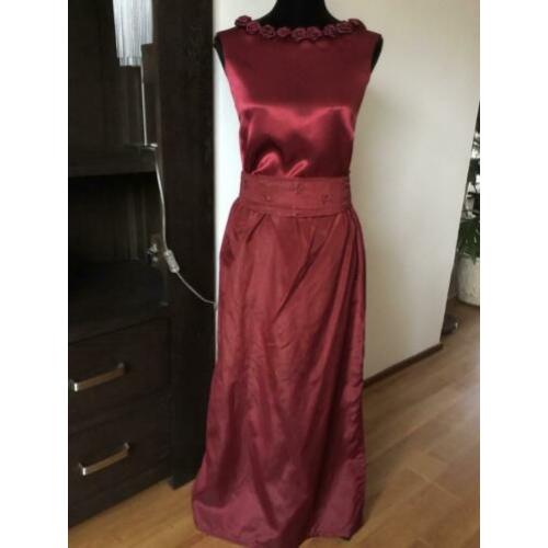 Toneel of thema feest rok en blouse maat s