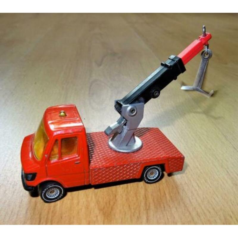 Mercedes 208 Tow truck, Siku.