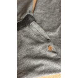 Supergave grijze jumpsuit van sweatstof maat 146/152