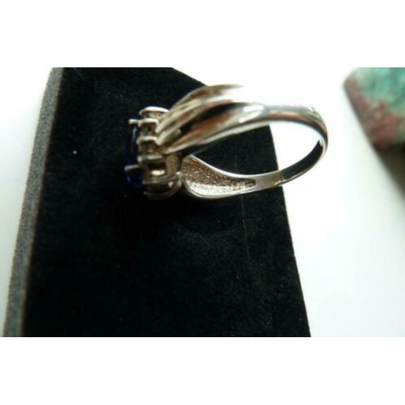Zilveren ring 925, blauw, geslepen rijnsteen, maat 20