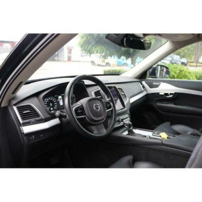 Volvo XC90 2.0 D5 AWD Leer Momentum Navigatie Leer Navigatie
