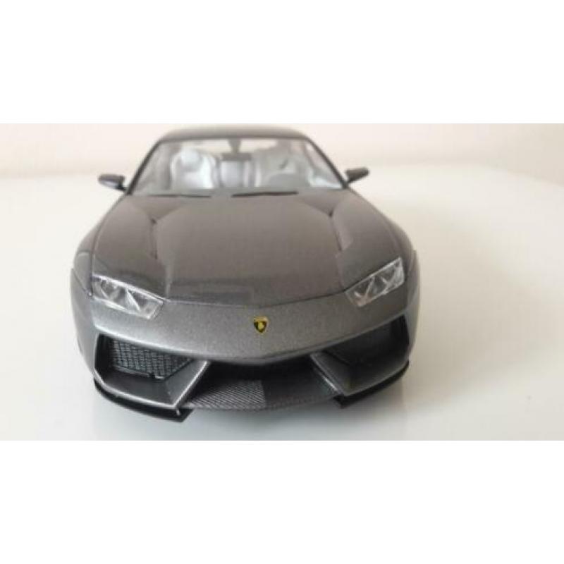 Lamborghini Estoque 1:24