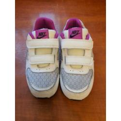Nike meisjes schoen maat 27