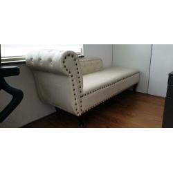 Prachtige Chaise longue Chesterfield Moet snel weg!