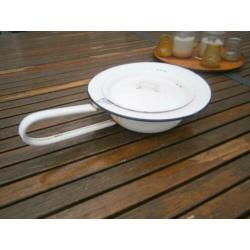 bedpan of bedsteek