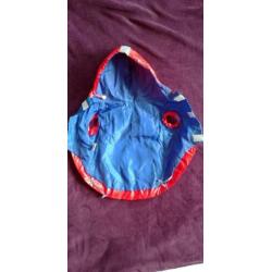 Regenjas voor klein hond of puppy