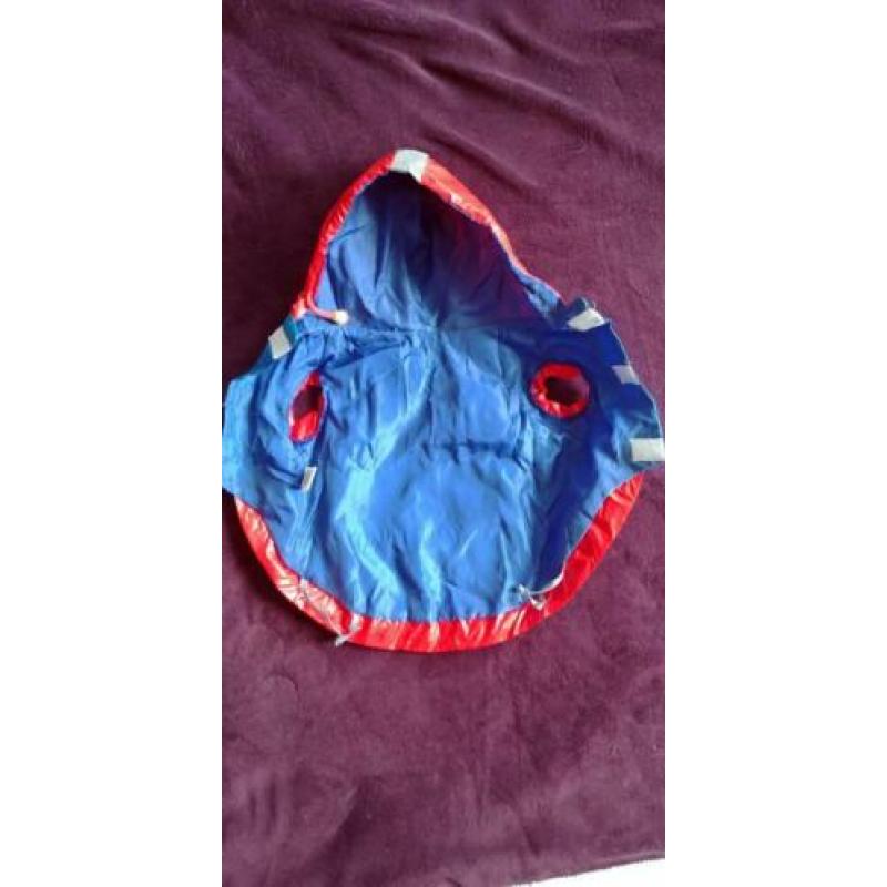 Regenjas voor klein hond of puppy