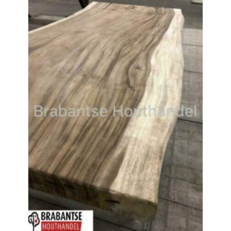 Suar boomstam tafel boomstambladen tafelblad eettafel