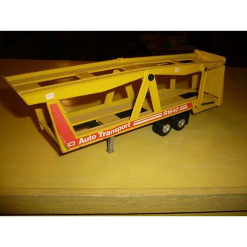 Mie18> oude auto transport oplegger