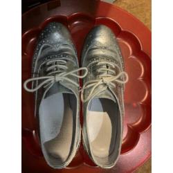 GAVE ZILVEREN SCHOENEN maat 40
