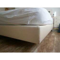 Zevenslaper boxspring 180 X 210 met goede matras