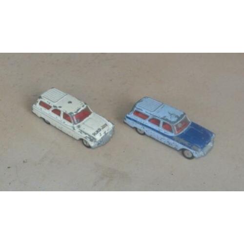 2 x Ford Zephyr van Corgi