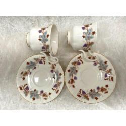 2 Geweldig mooie puntgave brocante ROYAL ALBERT theekopjes