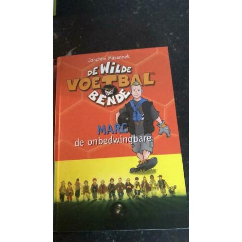 De wilde voetbalbende 3 delen nieuwstaat