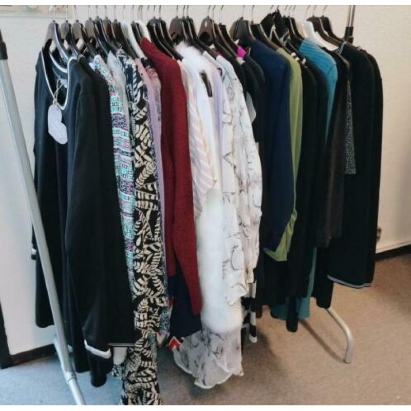 Partij/pakket dames kleding maat 42 t/m 54/56
