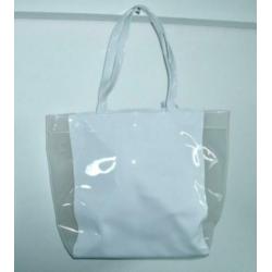 Nieuwe witte lak tas + make-up tasje van Carpisa