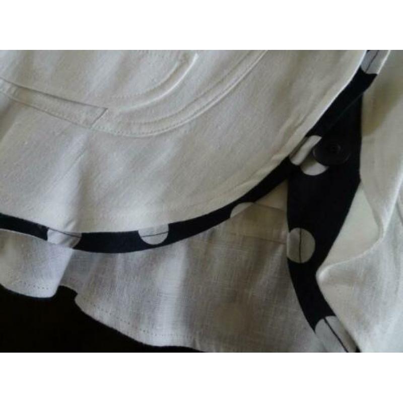 SCARVA offwhite linnen jasje met blauw afgezet