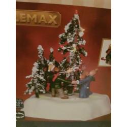 Lemax bomen, verlichting, straat kerstdorp
